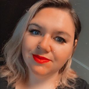 Meet your Posher, Amy-marie